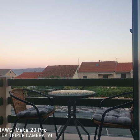 Apartmani Franceska Bol Esterno foto